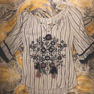 Brand is Knox Rose from Target | Size M